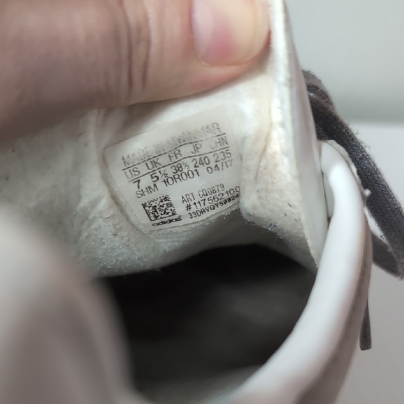 Adidas Women's Gazelle Sneakers in Gray and White Size 7 - Picture 8 of 11